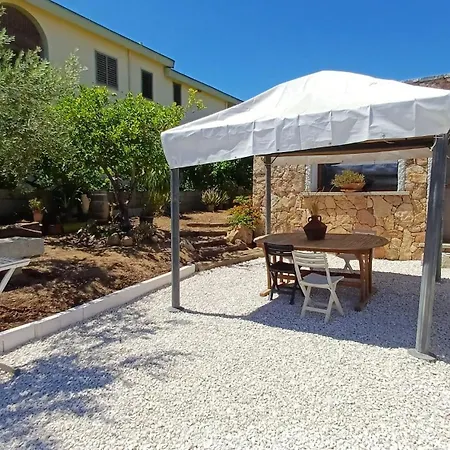 Le Pietre Di Mario Feriehus Bari Sardo